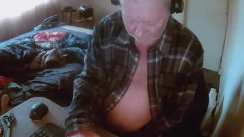 aussiebaker online show from 06/08/26, 04:35