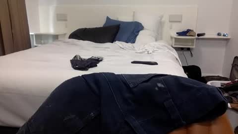 aussieguy59660 online show from 02/27/26, 09:48