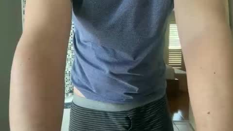 Snapshot of aussielatino82 chatting on 09/18/25, 02:02 Rich online show from 09/18/25, 02:02