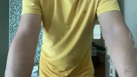 Snapshot of aussielatino82 chatting on 10/22/25, 01:28 Rich online show from 10/22/25, 01:28