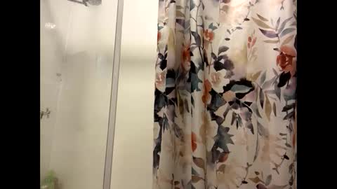 Milf4u online show from 12/19/25, 12:01