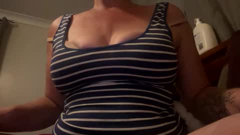 Milf4u online show from 03/18/26, 03:26