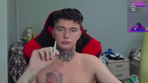 Snapshot of austen_milker chatting on 12/10/24, 04:06 Austen online show from 12/10/24, 04:06