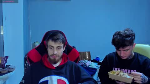 Snapshot of austen_milker chatting on 12/13/24, 07:21 Austen online show from 12/13/24, 07:21