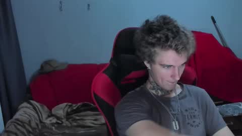 Snapshot of austen_milker chatting on 10/29/25, 07:48 Austen online show from 10/29/25, 07:48