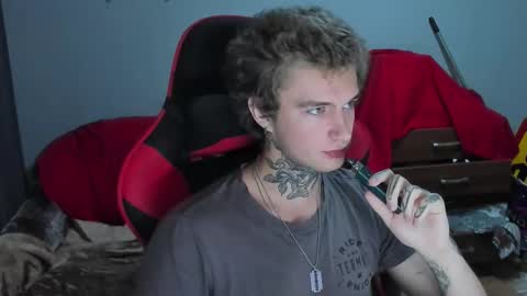 Snapshot of austen_milker chatting on 11/01/25, 02:41 Austen online show from 11/01/25, 02:41