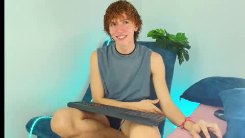 austin_collinsxx online show from 12/03/25, 03:21