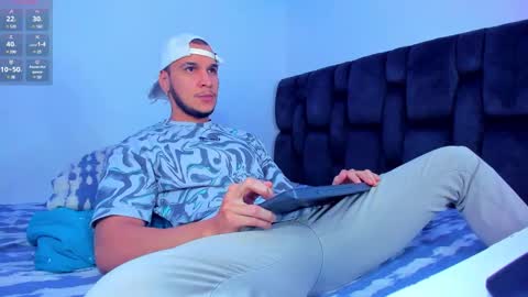 Snapshot of austin_curry chatting on 01/05/25, 11:01 A online show from 01/05/25, 11:01