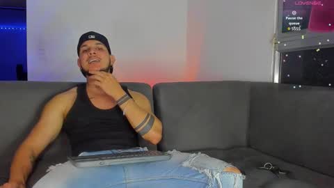 Snapshot of austin_curry chatting on 11/13/25, 10:52 A online show from 11/13/25, 10:52