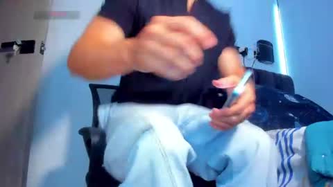 Snapshot of austin_curry chatting on 06/10/26, 10:08 A online show from 06/10/26, 10:08