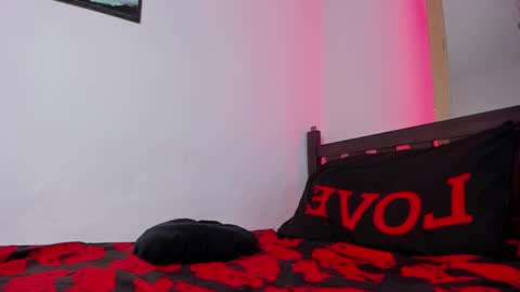 Snapshot of austin_nice_cock chatting on 02/26/25, 07:05 astin nice online show from 02/26/25, 07:05