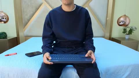 Snapshot of austinreeds chatting on 11/01/25, 11:56 austinreeds online show from 11/01/25, 11:56