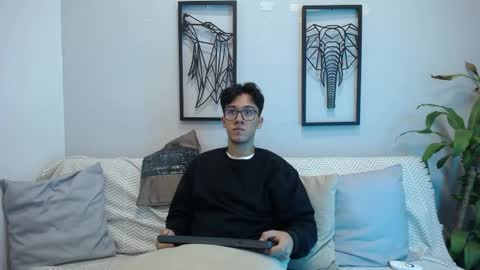 Snapshot of austinreeds chatting on 11/04/25, 03:44 austinreeds online show from 11/04/25, 03:44