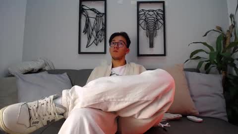 Snapshot of austinreeds chatting on 11/11/25, 03:23 austinreeds online show from 11/11/25, 03:23