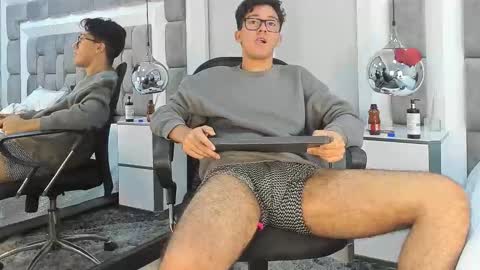 Snapshot of austinreeds chatting on 02/24/26, 03:43 austinreeds online show from 02/24/26, 03:43