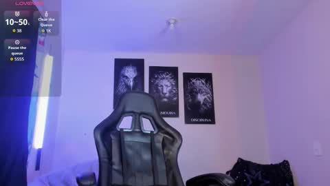 AustinTorres  online show from 12/19/25, 03:35