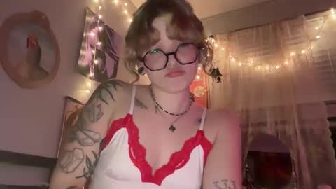 Autie 3 online show from 12/23/25, 03:15