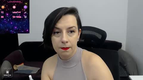 AutumnOpal online show from 11/30/25, 10:25