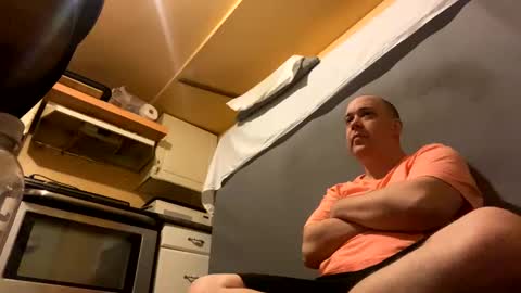 Auz online show from 01/01/25, 06:15