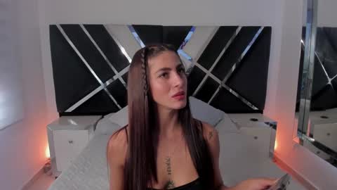 Ava Fontana online show from 02/05/25, 10:12