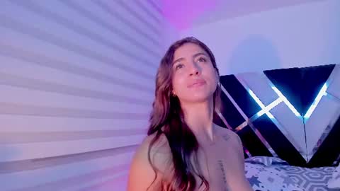 Snapshot of ava_fontana2 chatting on 06/17/26, 12:24 Ava Fontana online show from 06/17/26, 12:24