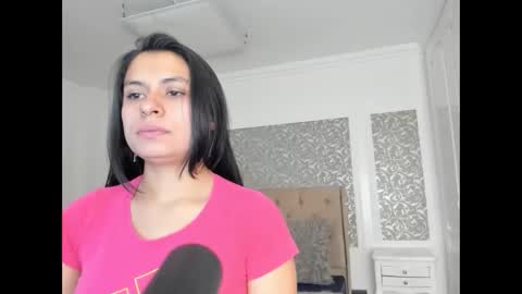 Snapshot of ava_jones69 chatting on 11/04/25, 12:37 Ava online show from 11/04/25, 12:37