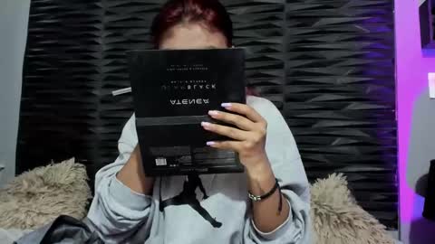 ava_jones_1 online show from 12/05/25, 01:52