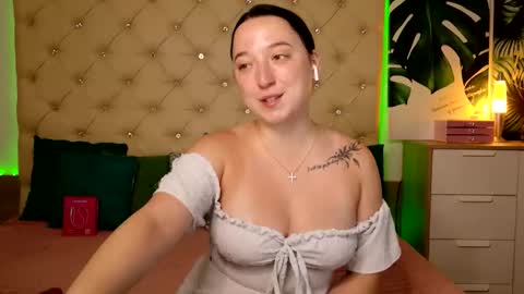 Ava online show from 06/09/26, 04:46