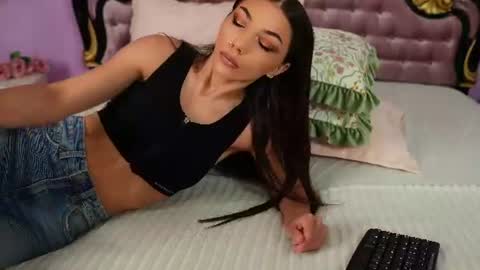 Snapshot of avaaaddams chatting on 06/30/26, 04:46 Pamela online show from 06/30/26, 04:46