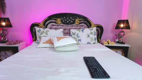 Snapshot of avaaaddamss chatting on 01/21/25, 10:08 avaaaddamss online show from 01/21/25, 10:08