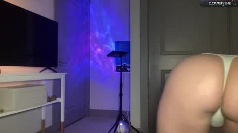 Snapshot of avabradley chatting on 02/16/25, 02:53 Ava . Support my channel by using my affiliate link to make your account Thanks online show from 02/16/25, 02:53