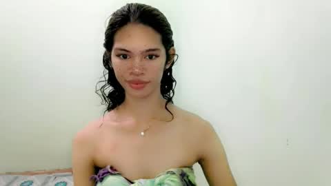 avacadaxcx online show from 09/12/25, 09:53