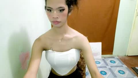 avacadaxcx online show from 10/24/25, 10:39