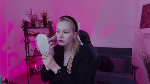 Ava nonude online show from 09/11/25, 07:19