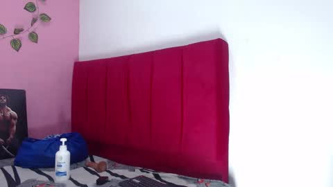 avalericherrycm101 online show from 03/05/25, 12:49