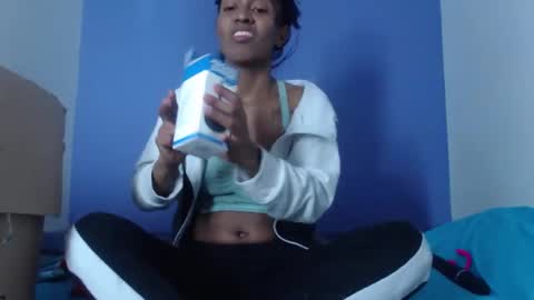 avalericherrycm101 online show from 09/17/25, 03:52