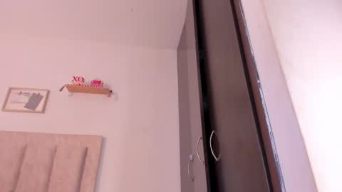 Avaline Help me reach 100 likes TRANSMISSION EVERY DAY FROM 39 PM online show from 02/21/25, 01:33