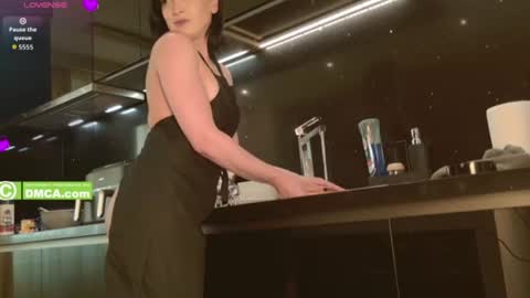 Snapshot of avaluna22 chatting on 07/03/26, 06:53 Ava Luna online show from 07/03/26, 06:53