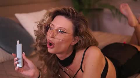 Ava online show from 03/05/26, 04:52