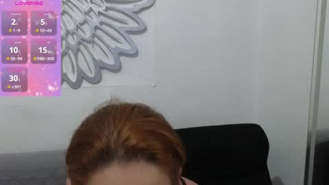 Snapshot of avaqeen chatting on 04/04/26, 03:05 Ava online show from 04/04/26, 03:05