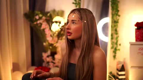 Snapshot of avashay chatting on 02/25/25, 10:18 Carina online show from 02/25/25, 10:18