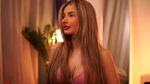 Snapshot of avashay chatting on 03/11/25, 10:31 Carina online show from 03/11/25, 10:31