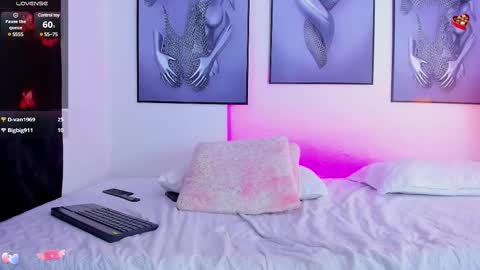 Snapshot of avavega_1 chatting on 02/25/25, 02:22 Avavega 1 online show from 02/25/25, 02:22