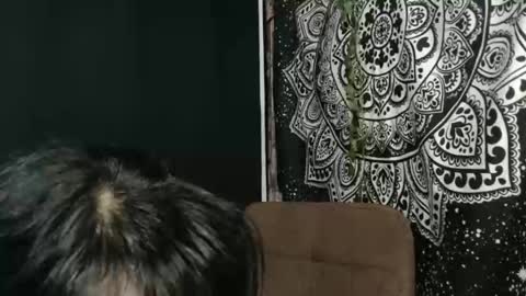 Snapshot of ave_tt chatting on 12/05/25, 05:53 ave_tt online show from 12/05/25, 05:53