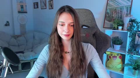 Avie online show from 01/08/25, 06:31