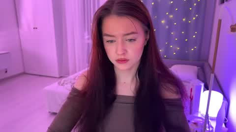 Snapshot of aveme_melissa chatting on 02/10/25, 11:55 aveme_melissa online show from 02/10/25, 11:55