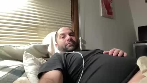 Snapshot of averagejoe345977 chatting on 02/03/26, 01:48 averagejoe345977 online show from 02/03/26, 01:48