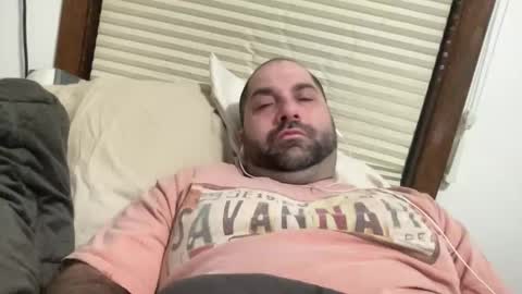 Snapshot of averagejoe345977 chatting on 02/23/26, 01:03 averagejoe345977 online show from 02/23/26, 01:03