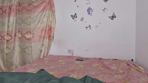 averrine online show from 04/11/26, 08:07