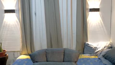 avery_7 online show from 09/28/25, 01:05